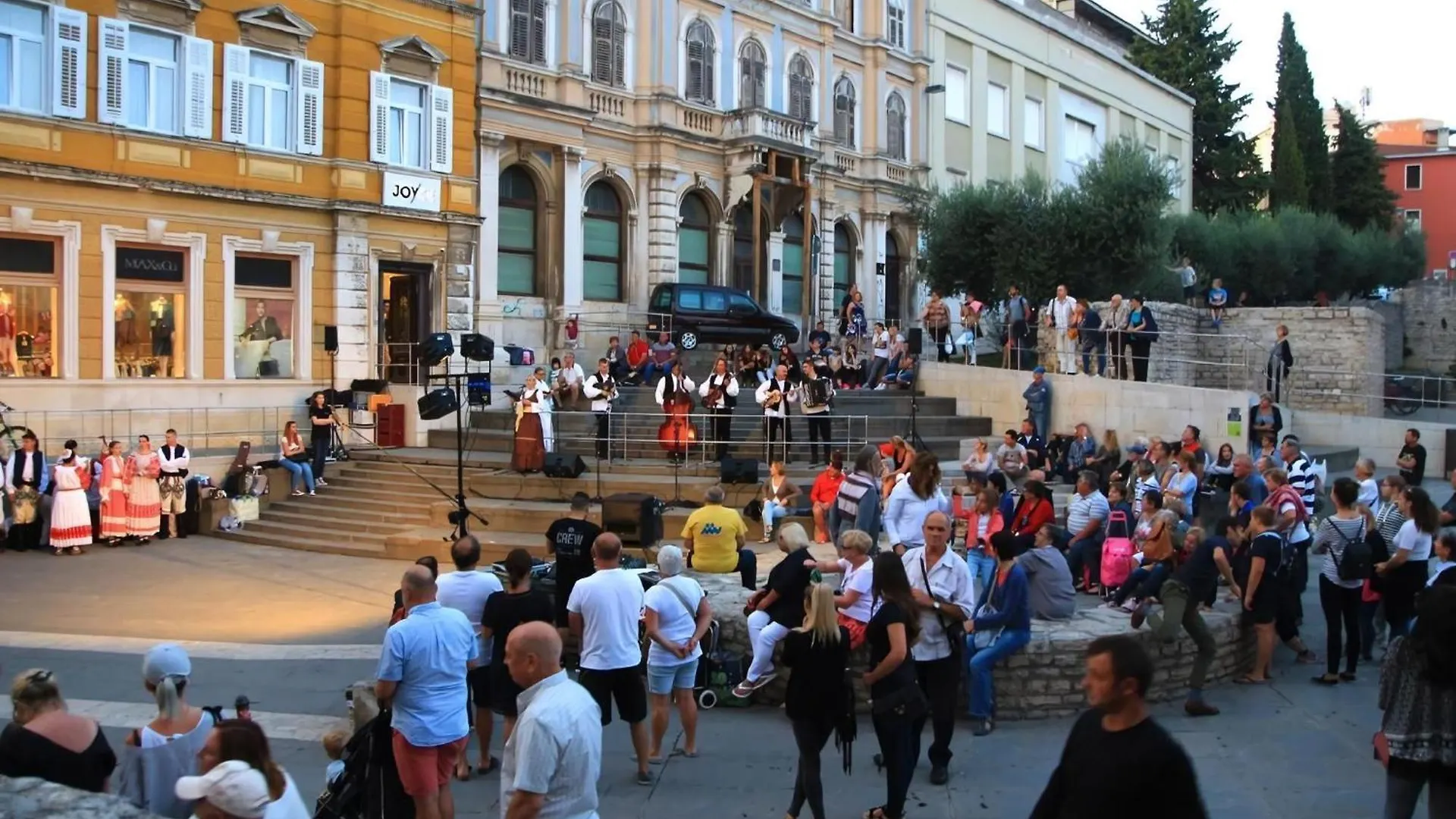 Apartments Lovric With Wellness Apt 1 Pula