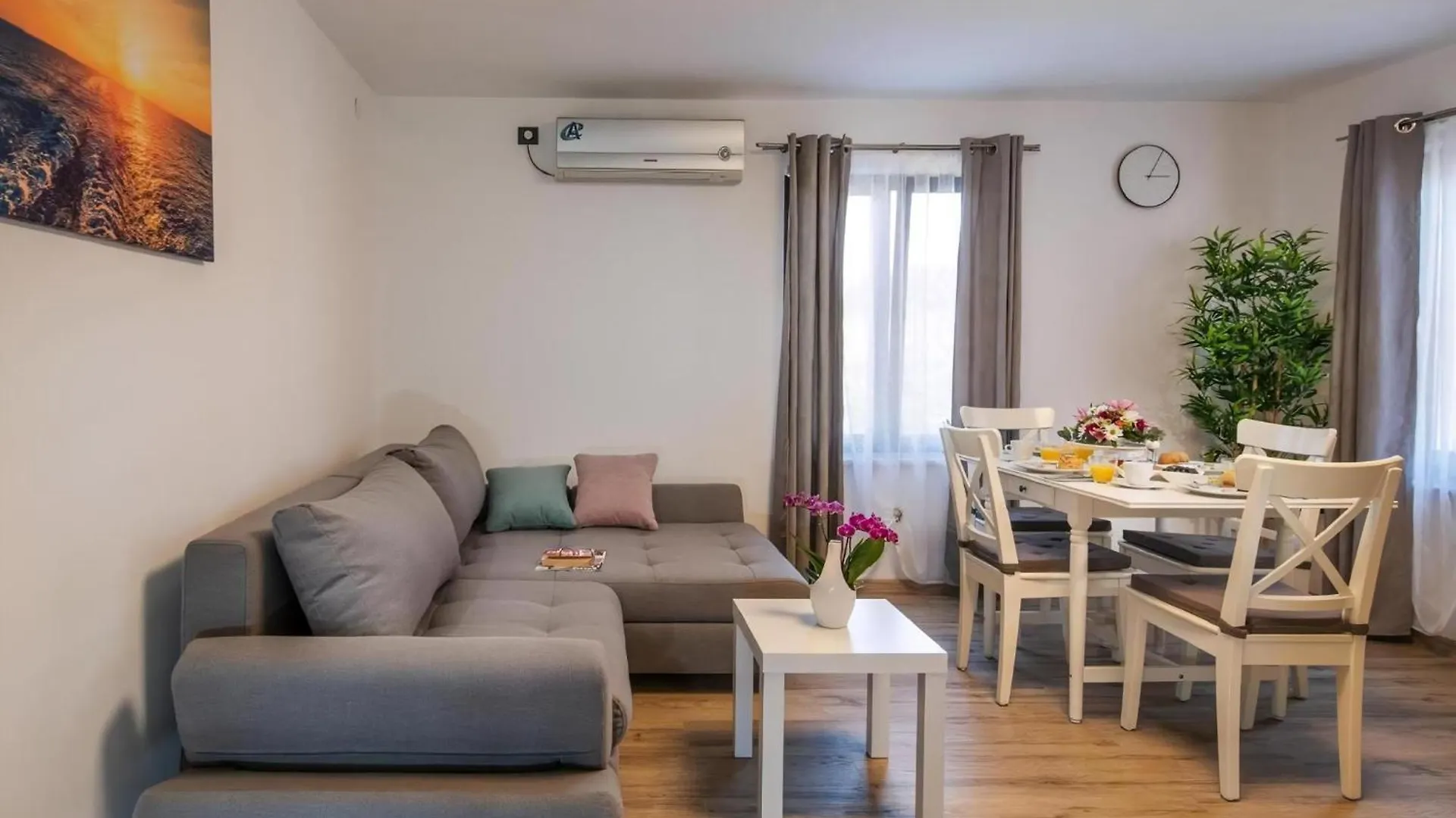 Apartments Lovric With Wellness Apt 1 location